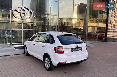 Хэтчбек Skoda Spaceback 2017 в Киеве