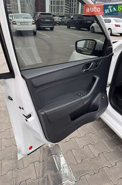 Хетчбек Skoda Spaceback 2017 в 