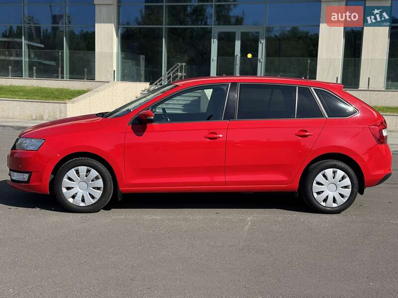 Хэтчбек Skoda Spaceback 2015 в Днепре
