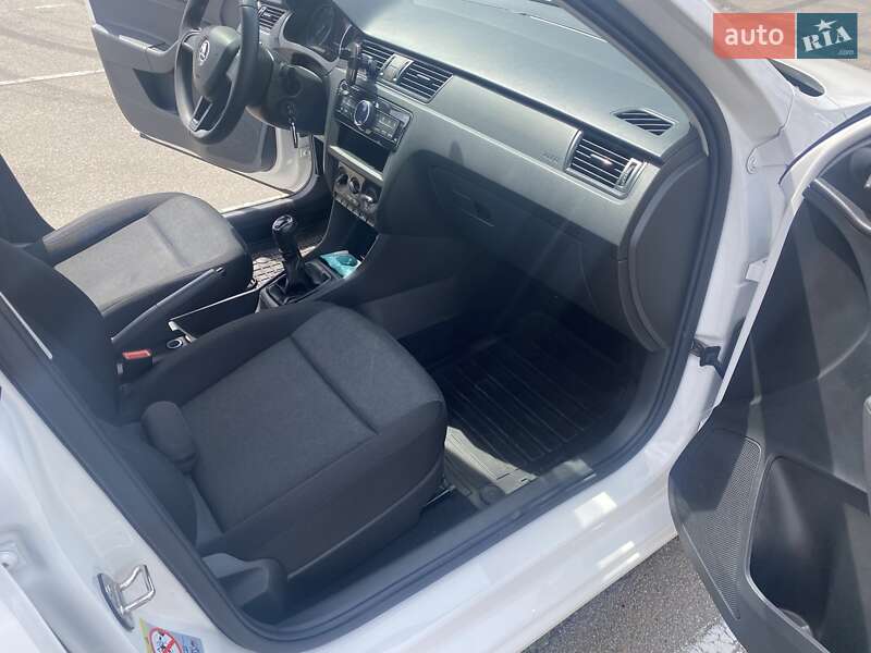 Хэтчбек Skoda Spaceback 2017 в Киеве