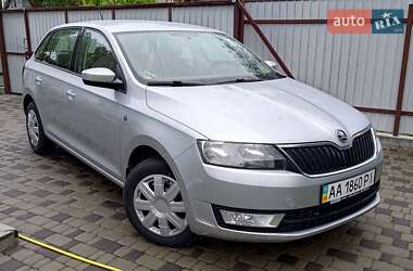Хэтчбек Skoda Spaceback 2015 в Киеве