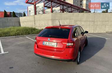 Хэтчбек Skoda Spaceback 2016 в 