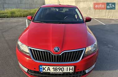 Хэтчбек Skoda Spaceback 2016 в 