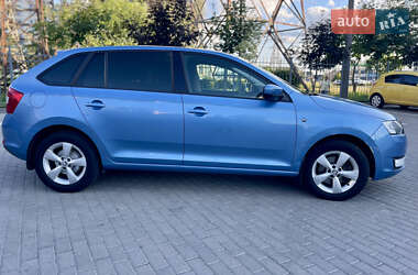 Хэтчбек Skoda Spaceback 2014 в 