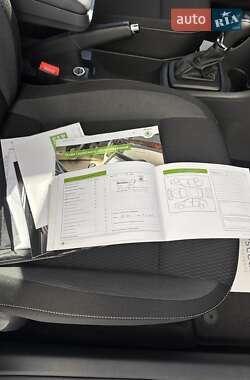 Хэтчбек Skoda Spaceback 2015 в 