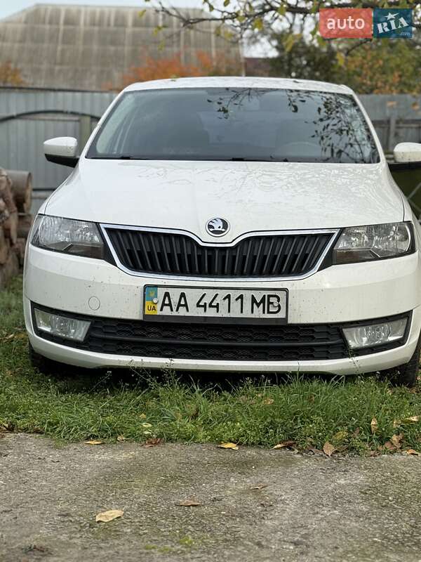 Хетчбек Skoda Spaceback 2014 в Києві фото Хетчбек Skoda Spaceback 2014 в Києві