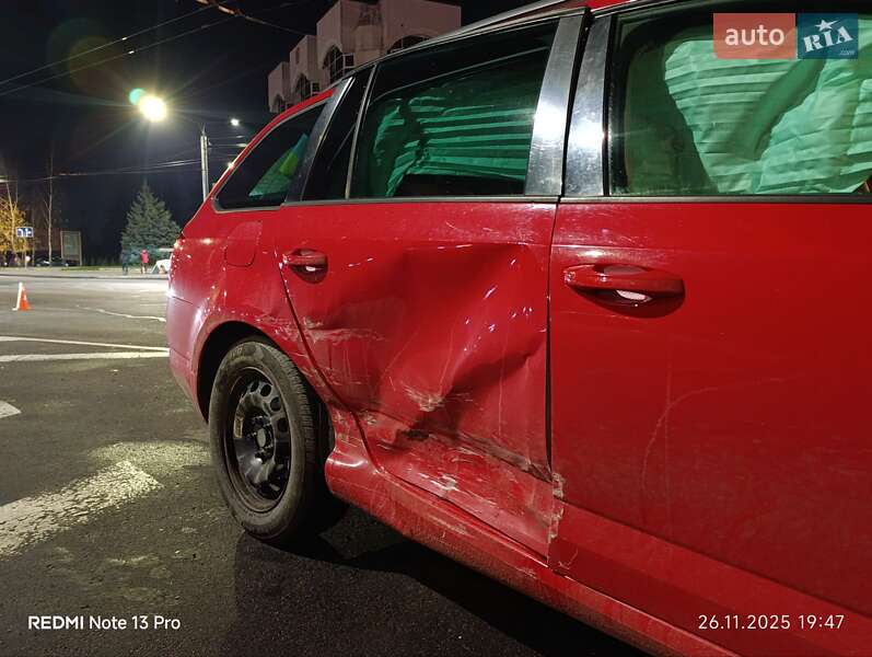 Хэтчбек Skoda Spaceback 2016 в Луцке