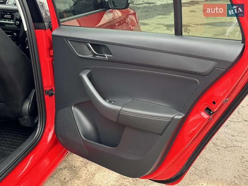 Хетчбек Skoda Spaceback 2016 в Вінниці