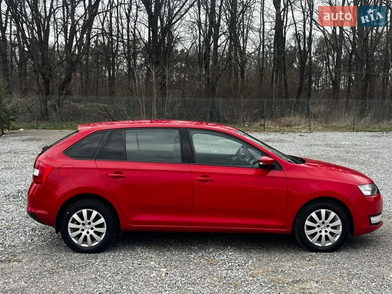 Хэтчбек Skoda Spaceback 2015 в Львове