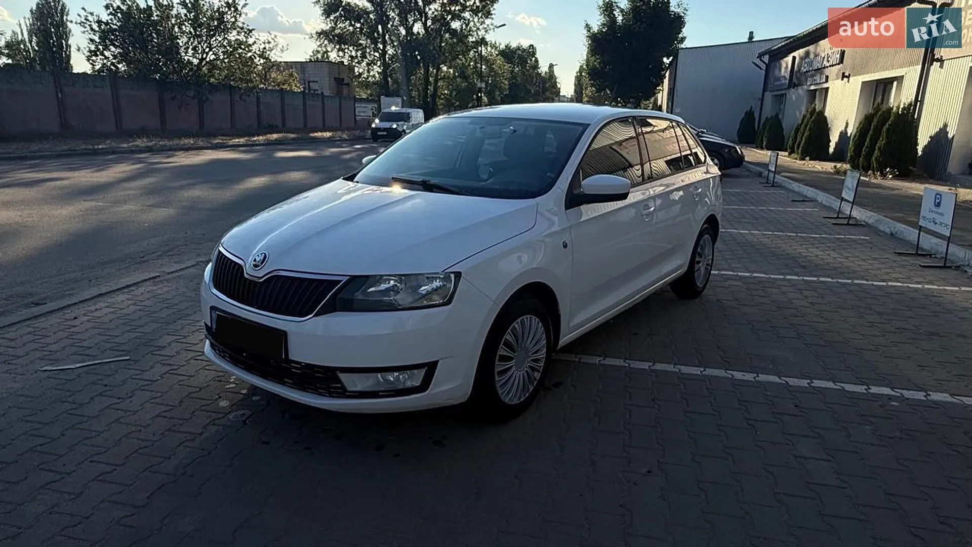 2015 Skoda Rapid - фото 1