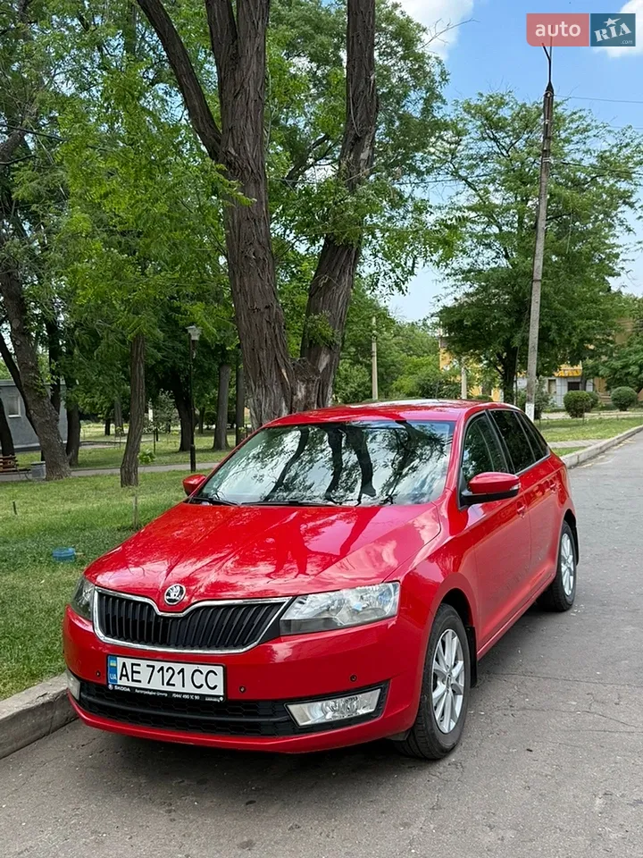 2015 Skoda Rapid - мініатюра 9