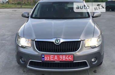 Універсал Skoda Superb Scout 2012 в Вараші