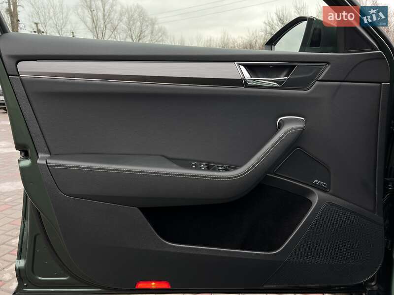 Универсал Skoda Superb Scout 2021 в Киеве