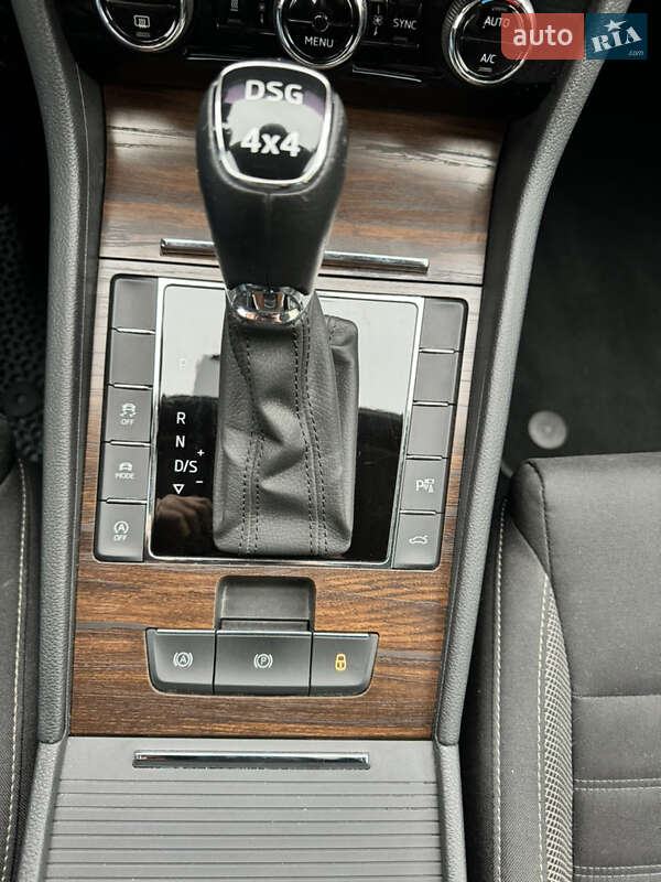 Универсал Skoda Superb Scout 2021 в Виннице
