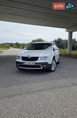 Skoda Superb Scout 2012