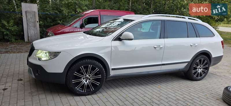 Універсал Skoda Superb Scout 2012 в Тернополі