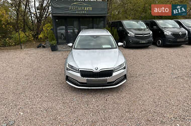 Универсал Skoda Superb Scout 2020 в 