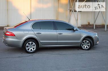 Седан Skoda Superb 2009 в Запорожье