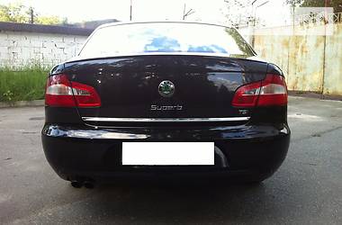 Седан Skoda Superb 2012 в Киеве