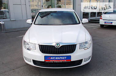 Седан Skoda Superb 2011 в Киеве