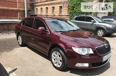 Седан Skoda Superb 2010 в Харькове