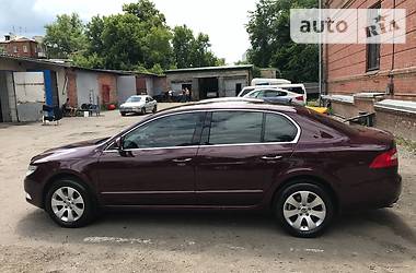 Седан Skoda Superb 2010 в Харькове