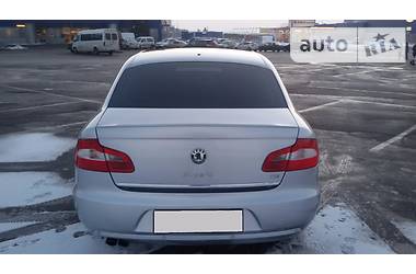 Седан Skoda Superb 2012 в Киеве