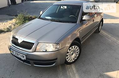 Седан Skoda Superb 2007 в Днепре