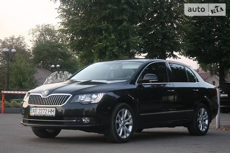 Лифтбек Skoda Superb 2013 в Каменском