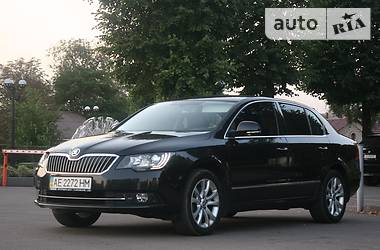 Лифтбек Skoda Superb 2013 в 