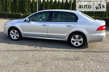 Седан Skoda Superb 2012 в Ивано-Франковске