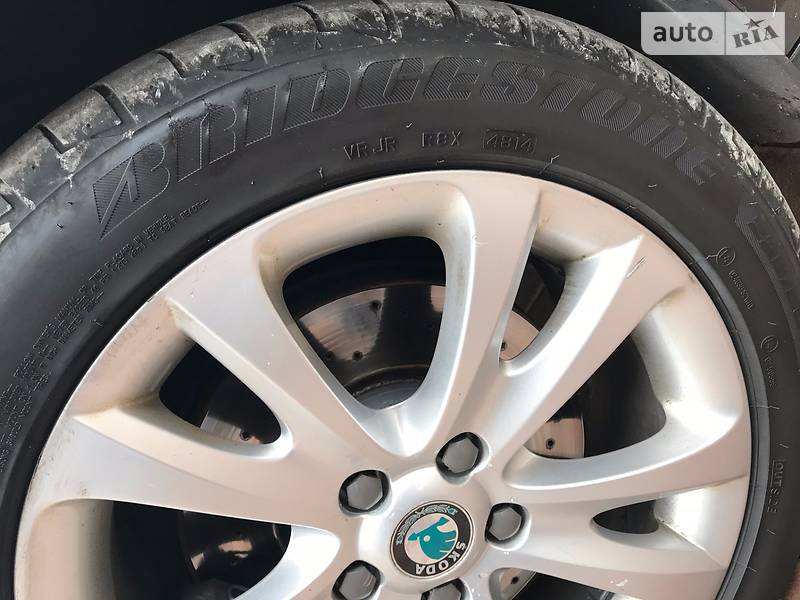 Седан Skoda Superb 2012 в Києві