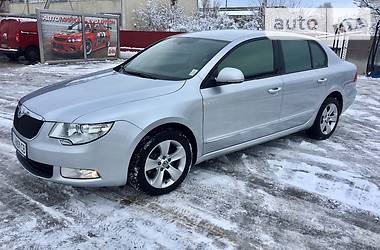 Седан Skoda Superb 2012 в Ивано-Франковске