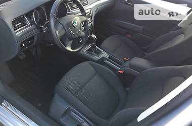 Седан Skoda Superb 2012 в Ивано-Франковске