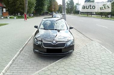 Седан Skoda Superb 2013 в Дніпрі