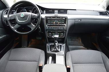 Седан Skoda Superb 2010 в Дрогобыче