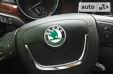 Седан Skoda Superb 2011 в Полтаве