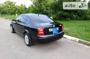 Седан Skoda Superb 2003 в Калуше