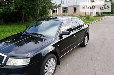 Седан Skoda Superb 2003 в Калуше