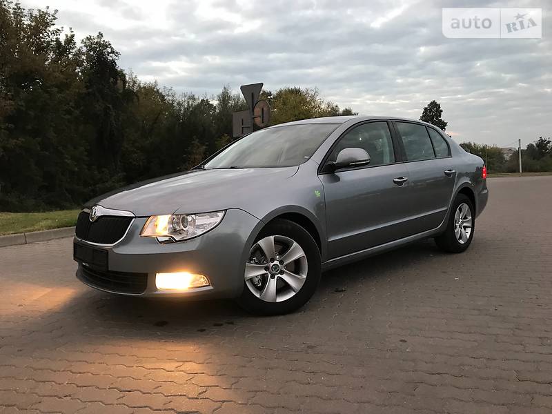  Skoda Superb 2011 в Бродах