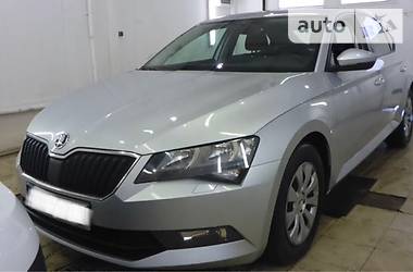 Седан Skoda Superb 2015 в Трускавці