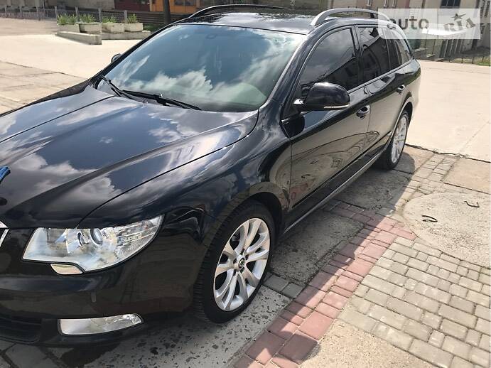 Универсал Skoda Superb 2013 в Самборе