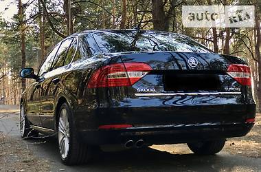 Седан Skoda Superb 2015 в Киеве