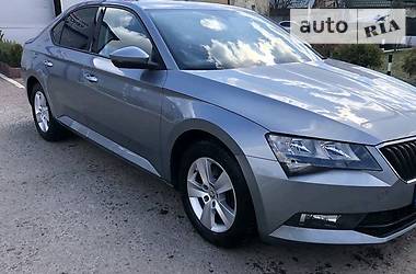 Седан Skoda Superb 2016 в Черкасах