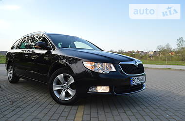 Универсал Skoda Superb 2013 в Дрогобыче