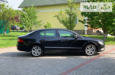 Седан Skoda Superb 2012 в Луцке