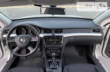 Седан Skoda Superb 2014 в Дніпрі