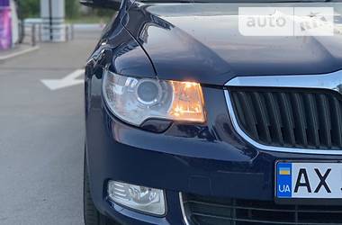 Седан Skoda Superb 2009 в 
