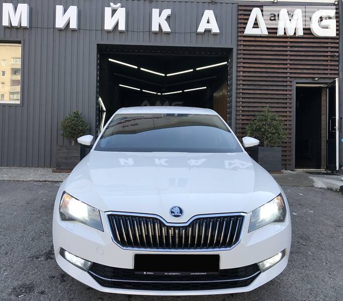 Седан Skoda Superb 2017 в Сумах