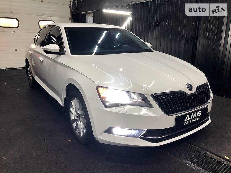 Седан Skoda Superb 2017 в Сумах